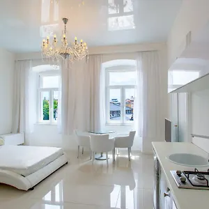 https://collins-apartments-center.pula-hotels.org